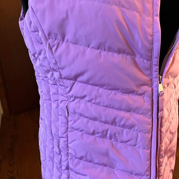 Talbots Genuine Down Puffer Vest with Detachable Faux Fur Collar Size Medium - Picture 4 of 9